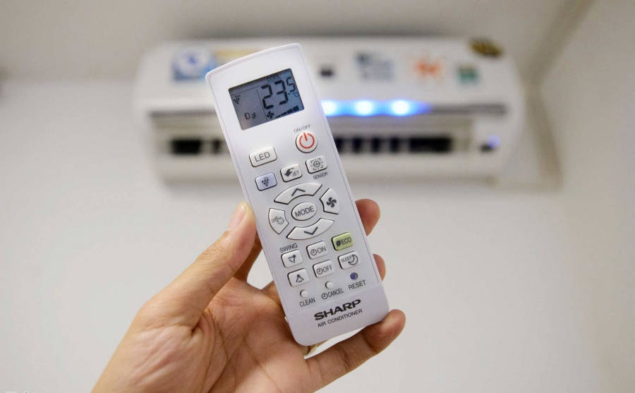 Cách sử dụng nút tiết kiệm điện trên remote máy lạnh hiệu quả