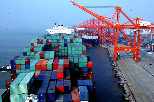 Vận tải container hàng hóa bằng đường biển
